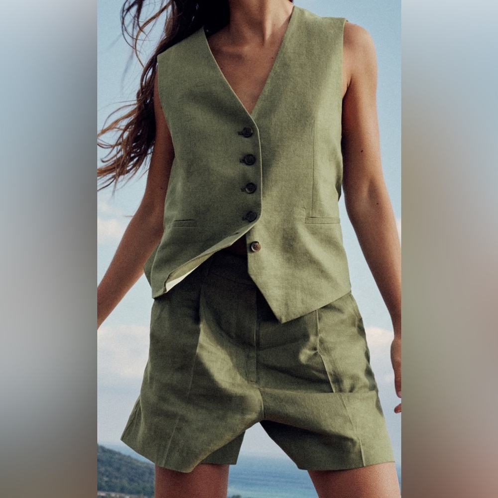 NWT Linen Set